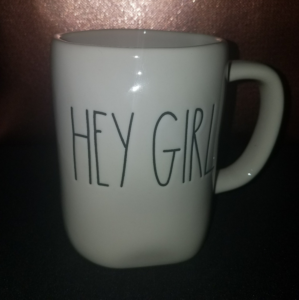 💥2 for💥 30 Rae Dunn "hey girl" mug